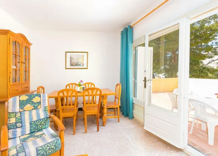 Velazquez-10 By Interhome *