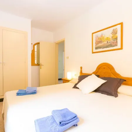 Velazquez-10 By Interhome *